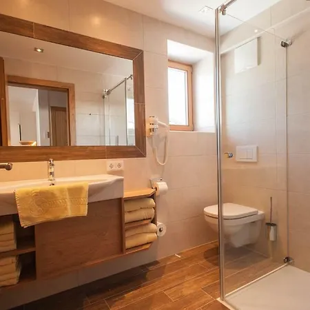 Appartementhaus Spiegl By Travel Partner شقة